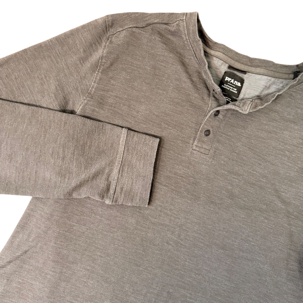 PrAna Mens Standard Fit Henley Organic‎ Cotton Blend Gray Classic Sustainable LG